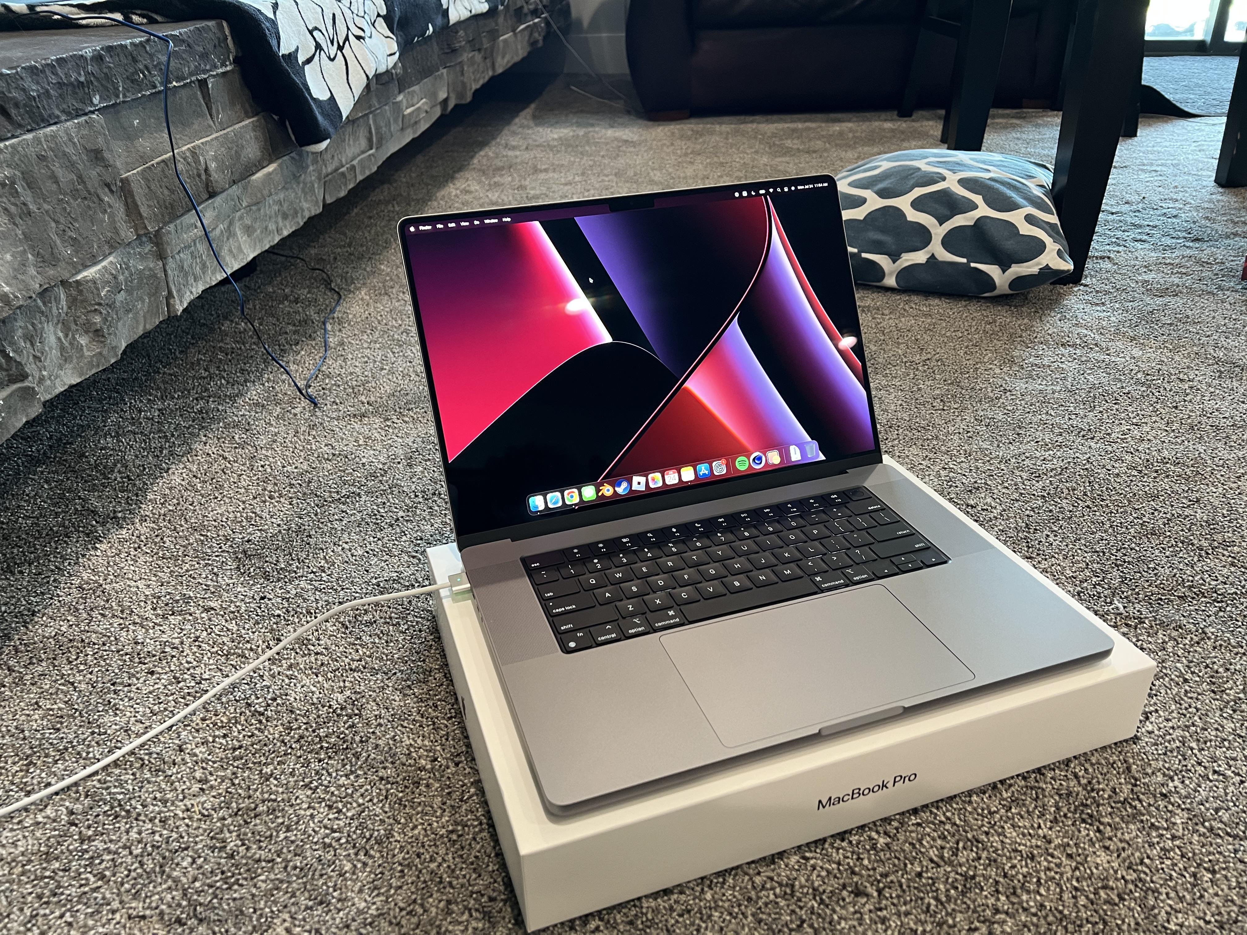 Just bought an M1 Max 32GB ram 1TB for 1K.. Great deal. : r/macbook