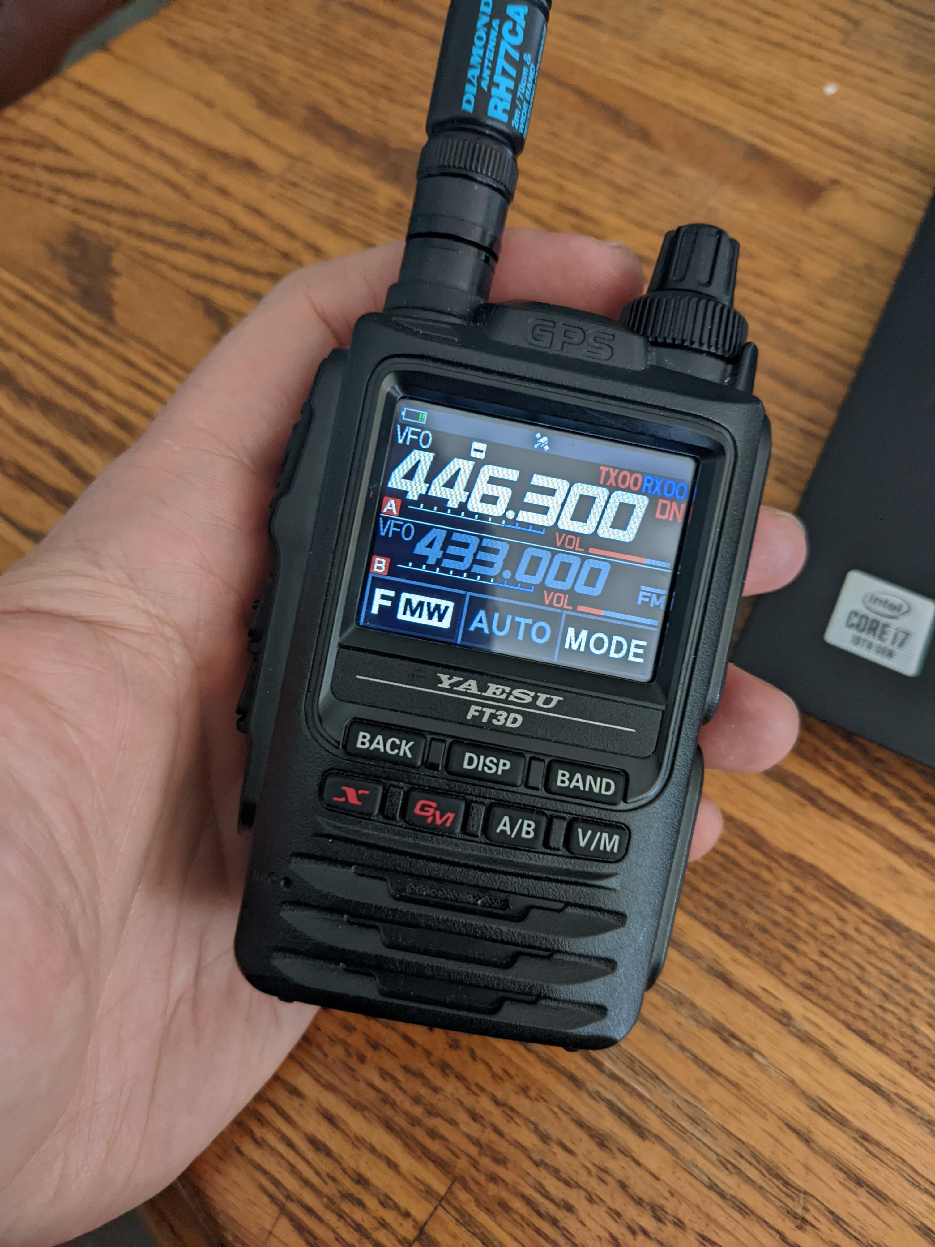YAESU FT3D YAESU FT3DE C4FM⁄FM 144⁄430MHz DUAL BAND DIGITAL