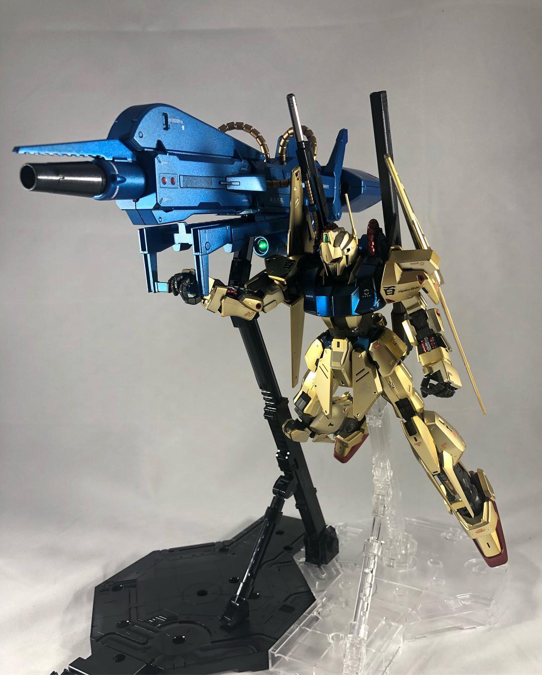 MG Hyaku Shiki 2.0 with Mega Bazooka Launcher. First time