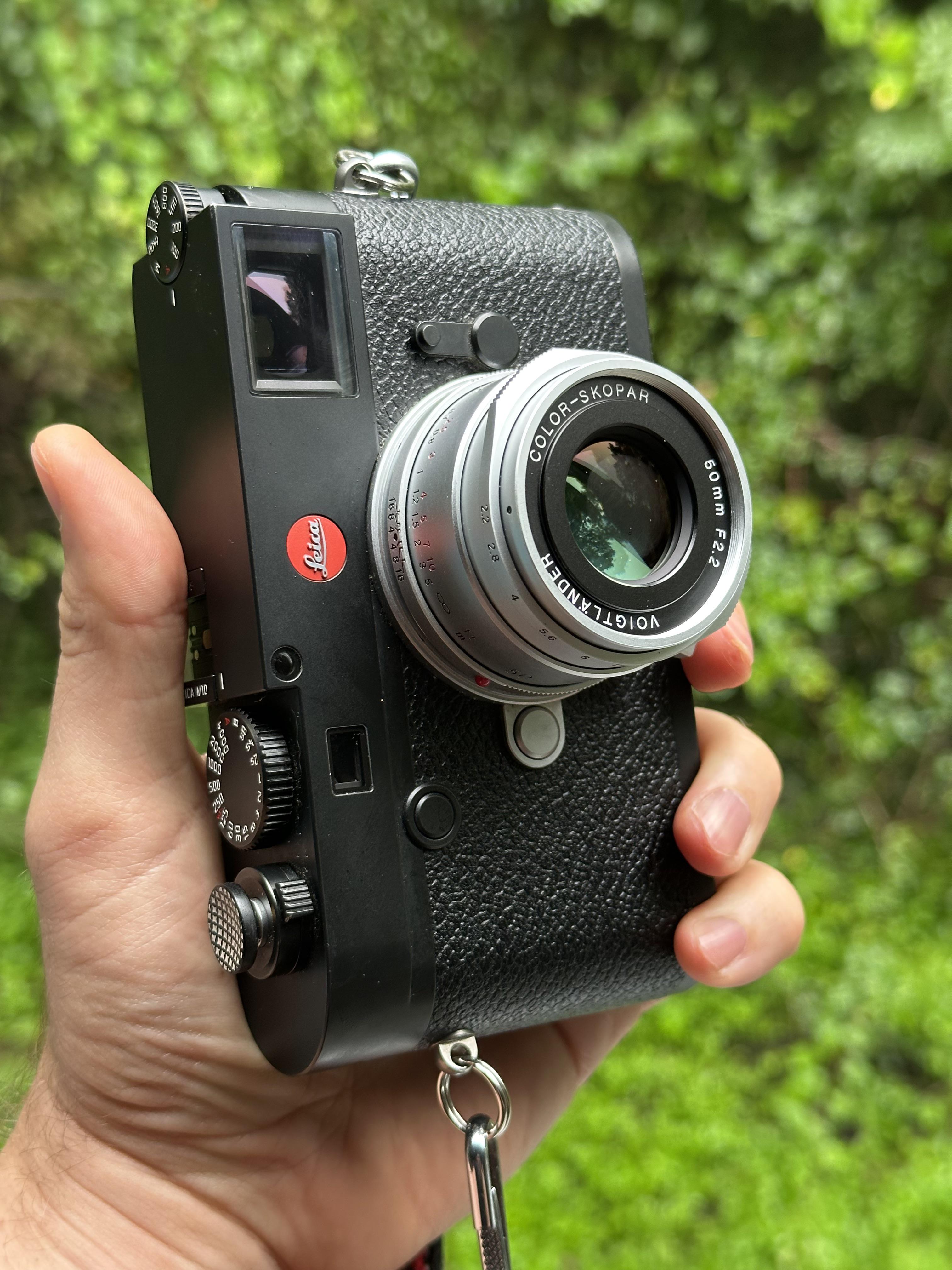 Just picked up the new Voigtlander 50mm 2.2 : r/Leica