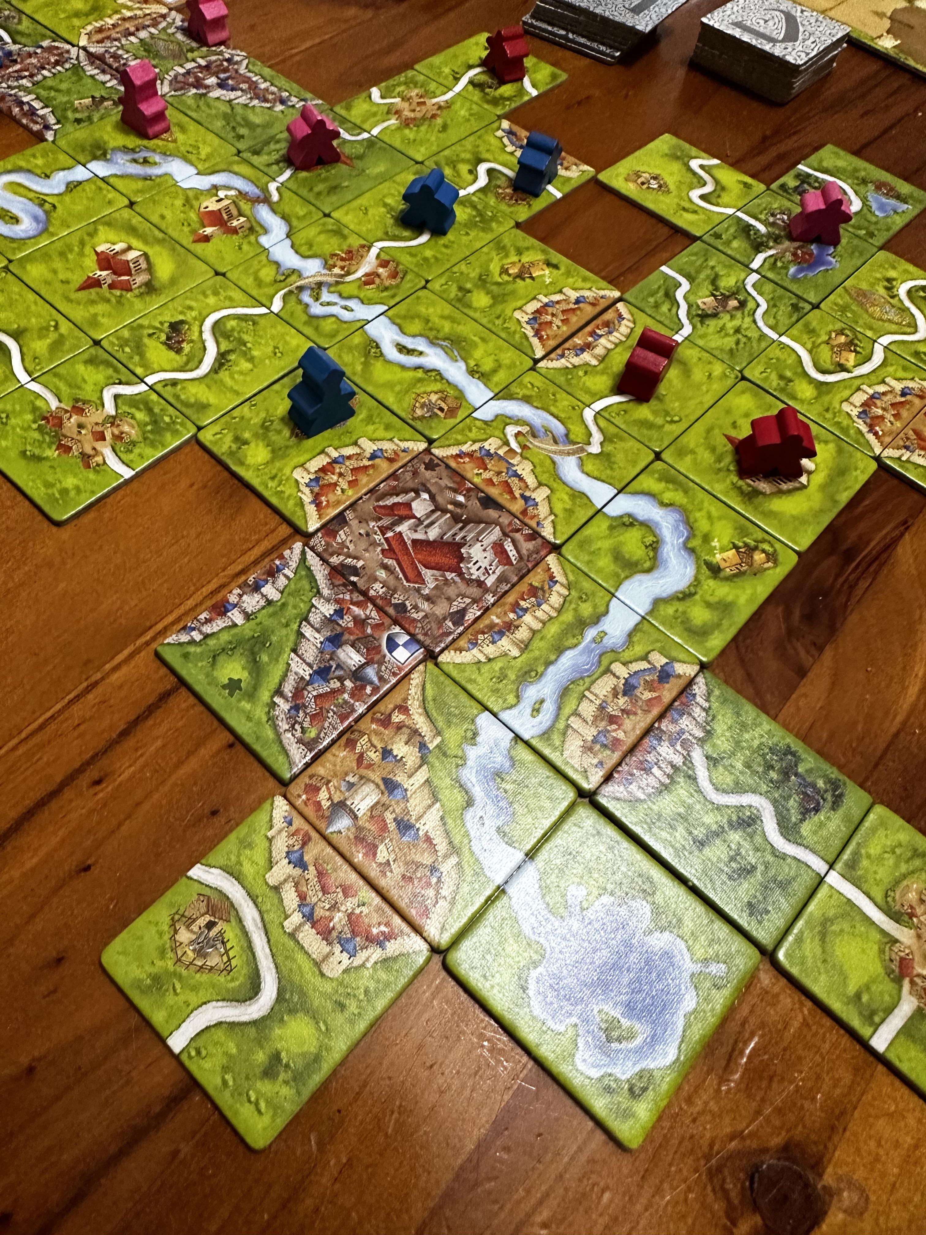 なんでこの宿屋と大聖堂の拡張は、元のセットと同じアートスタイルじゃ