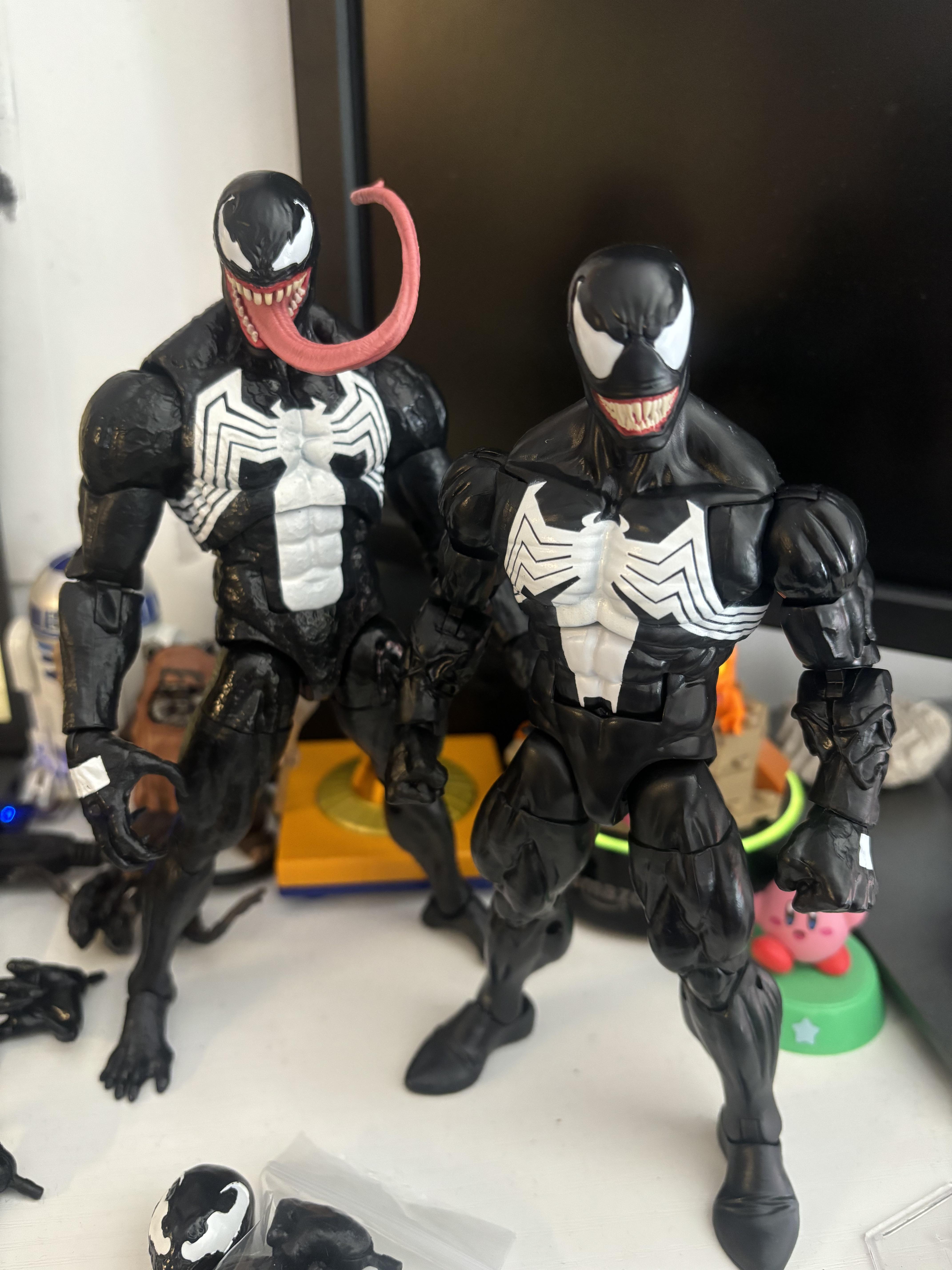 2パックのヴェノム、新しい85周年記念ヘッドとよく合うね！ : r