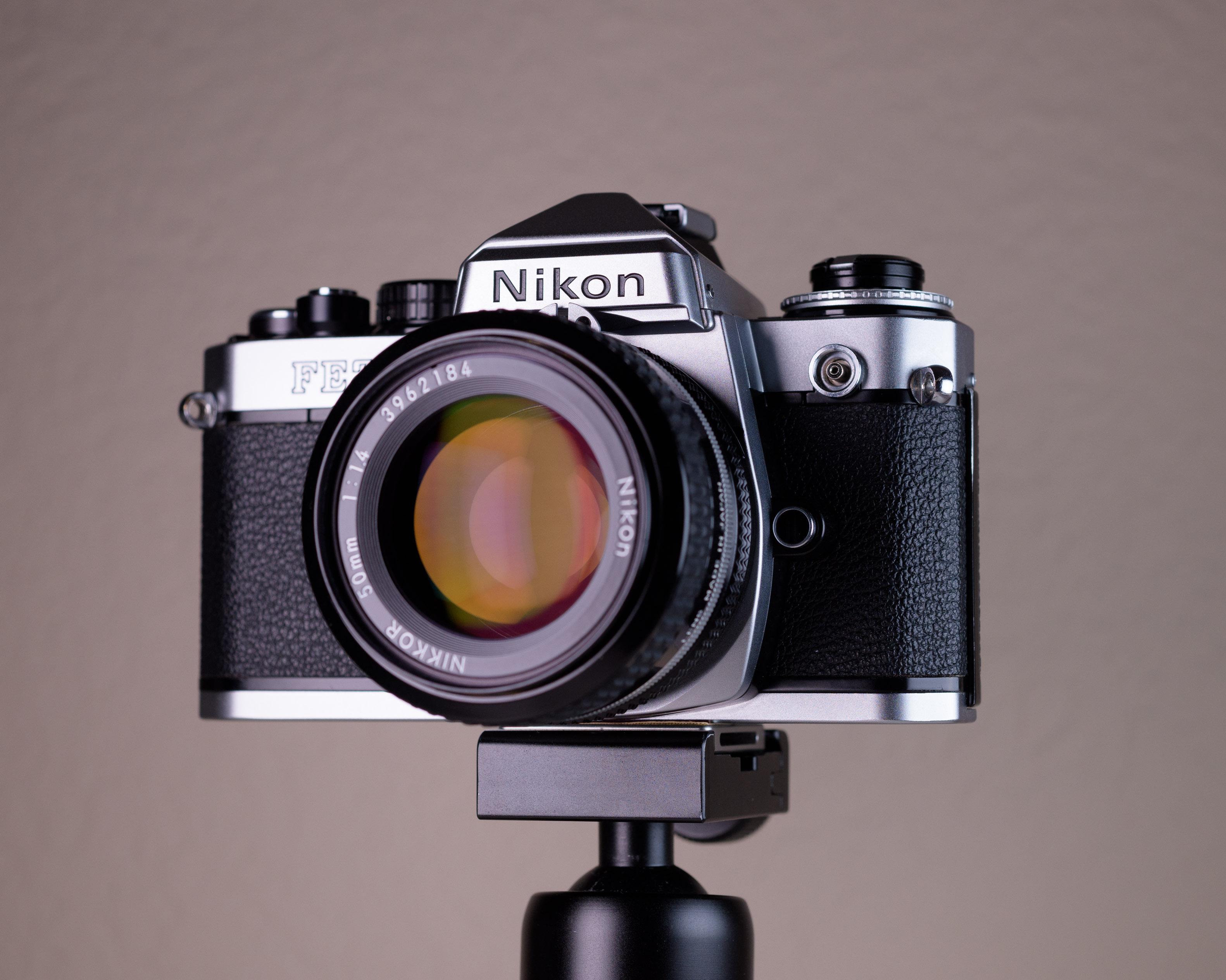 フィルムカメラ Nikon FE2+Nikon Nikkor Ai 50mm f1.4 w フィルム