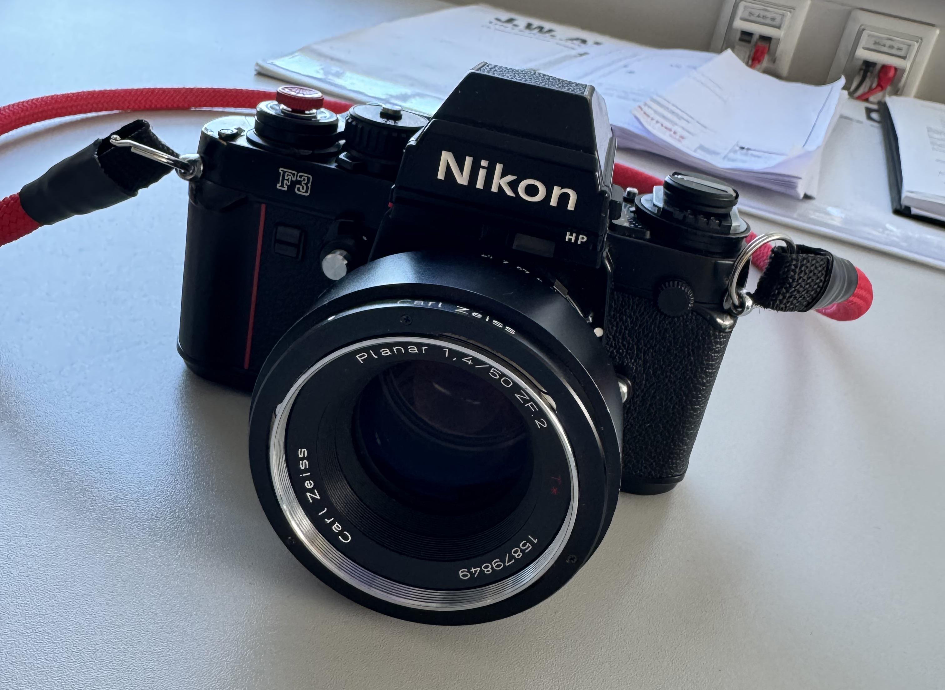 Nikon F3 Carl Zeiss 50mm F1.4