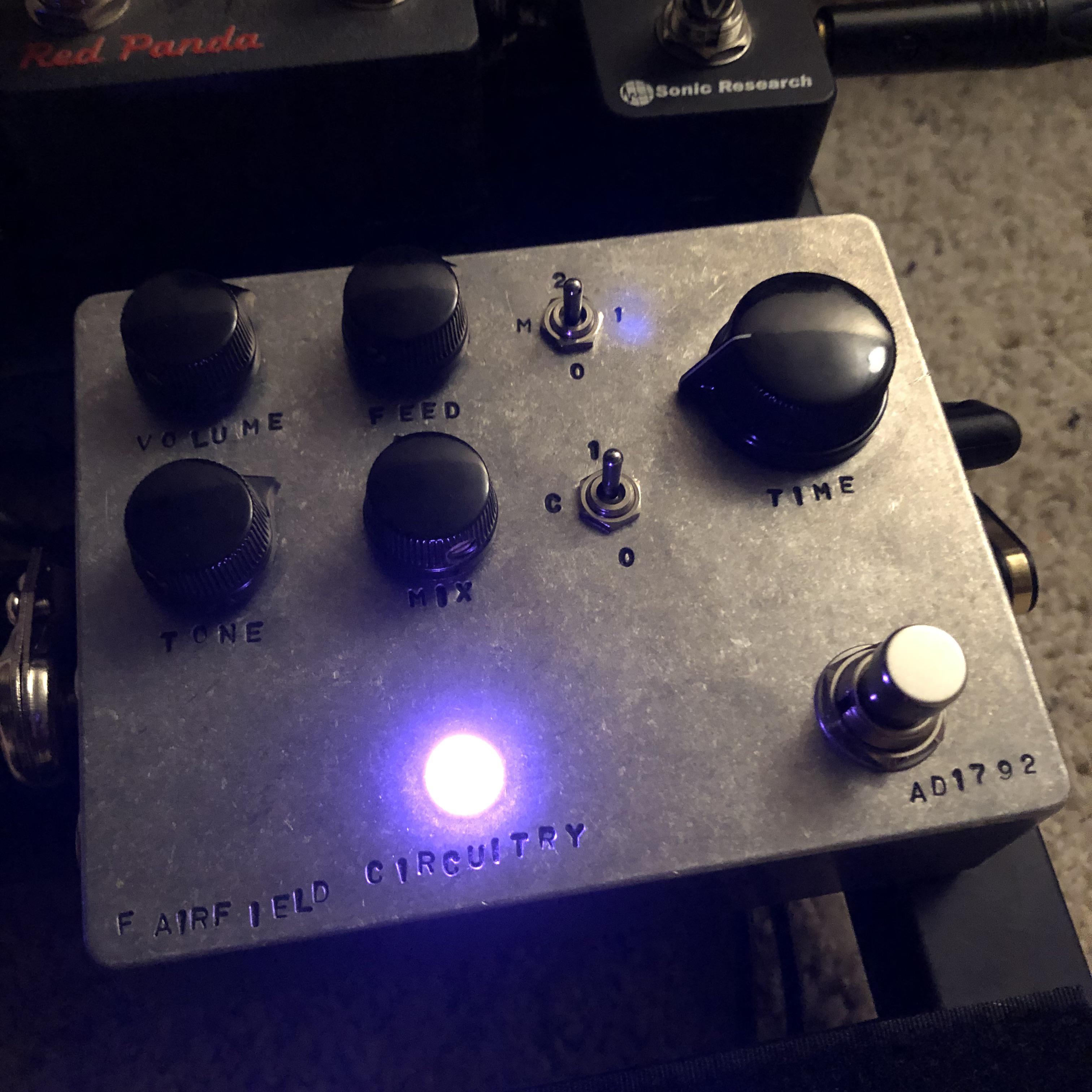 NPD: Fairfield Circuitry Meet Maude : r/guitarpedals