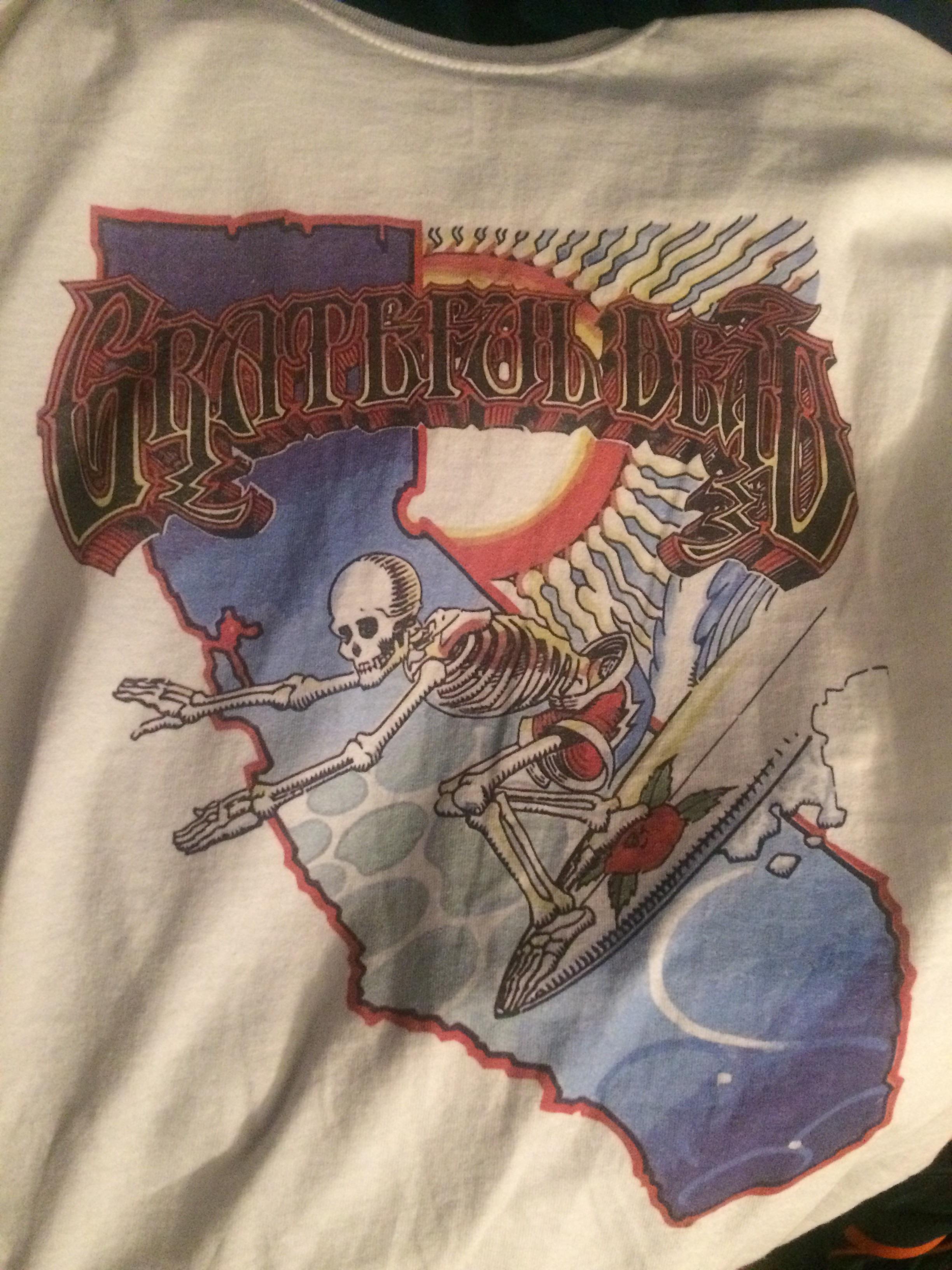 Remake of a 1986 tour tee. What do ya think? : r/gratefuldead