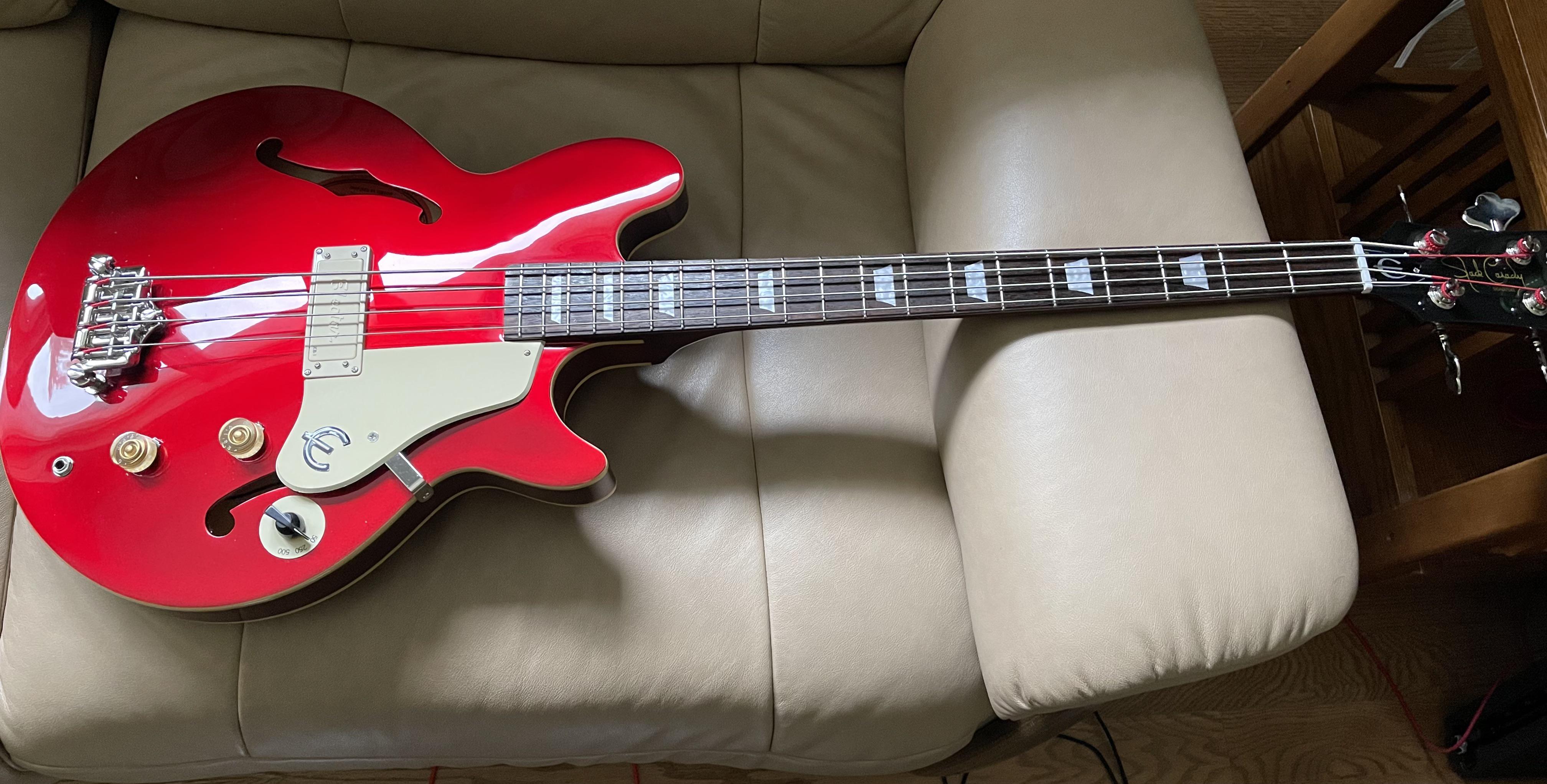 エピフォン・ジャック・キャサディ・シグネチャー・ベース愛でる投稿