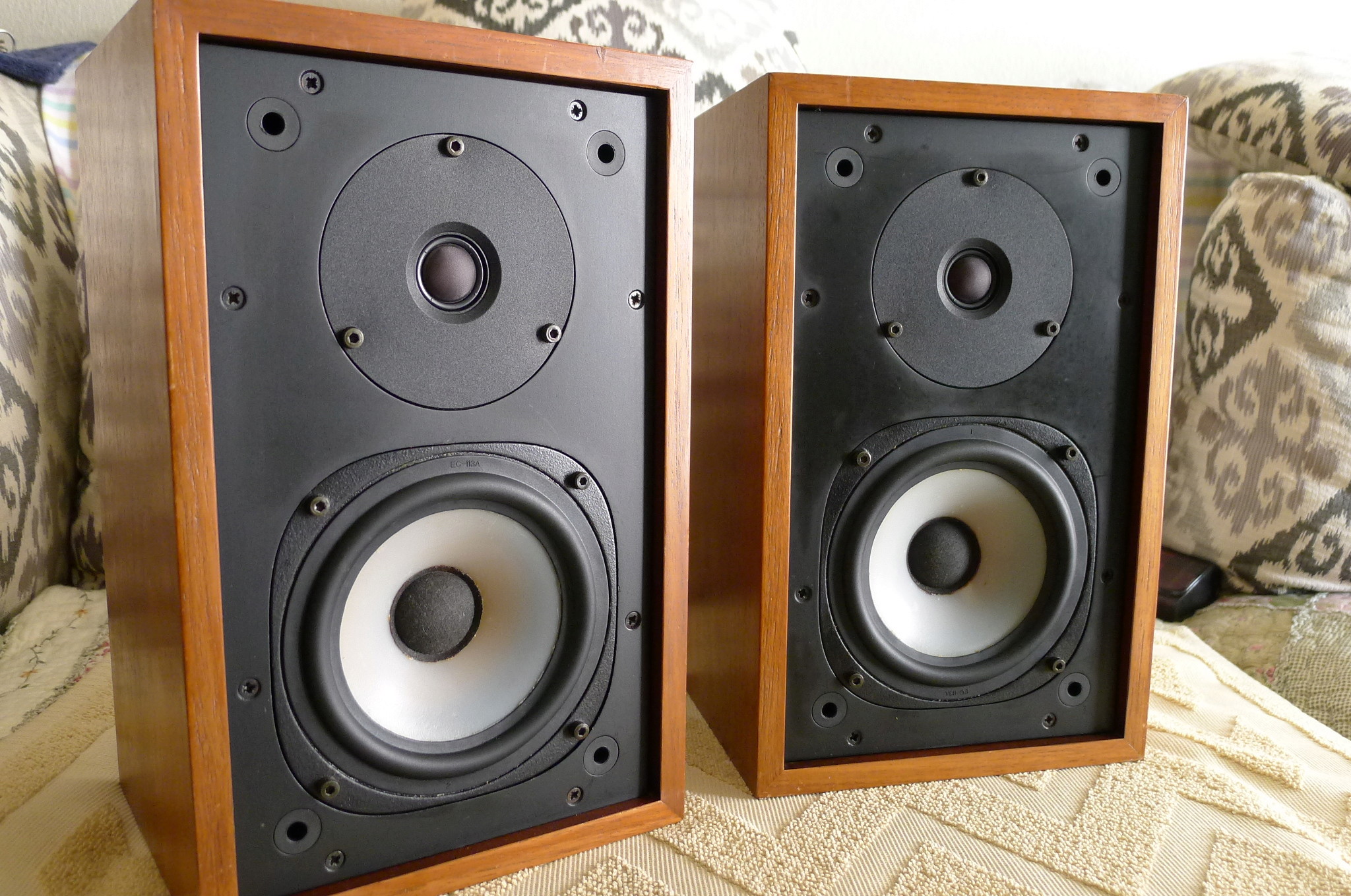 Rogers Studio 3 スピーカー Rogers Studio 3 スピーカー Rogers