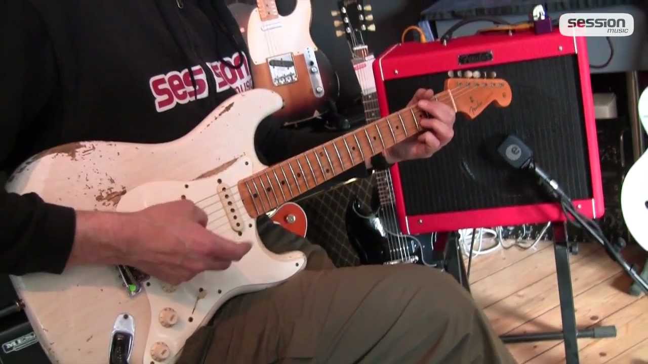 LOVEPEDAL Pickle Vibe - YouTube