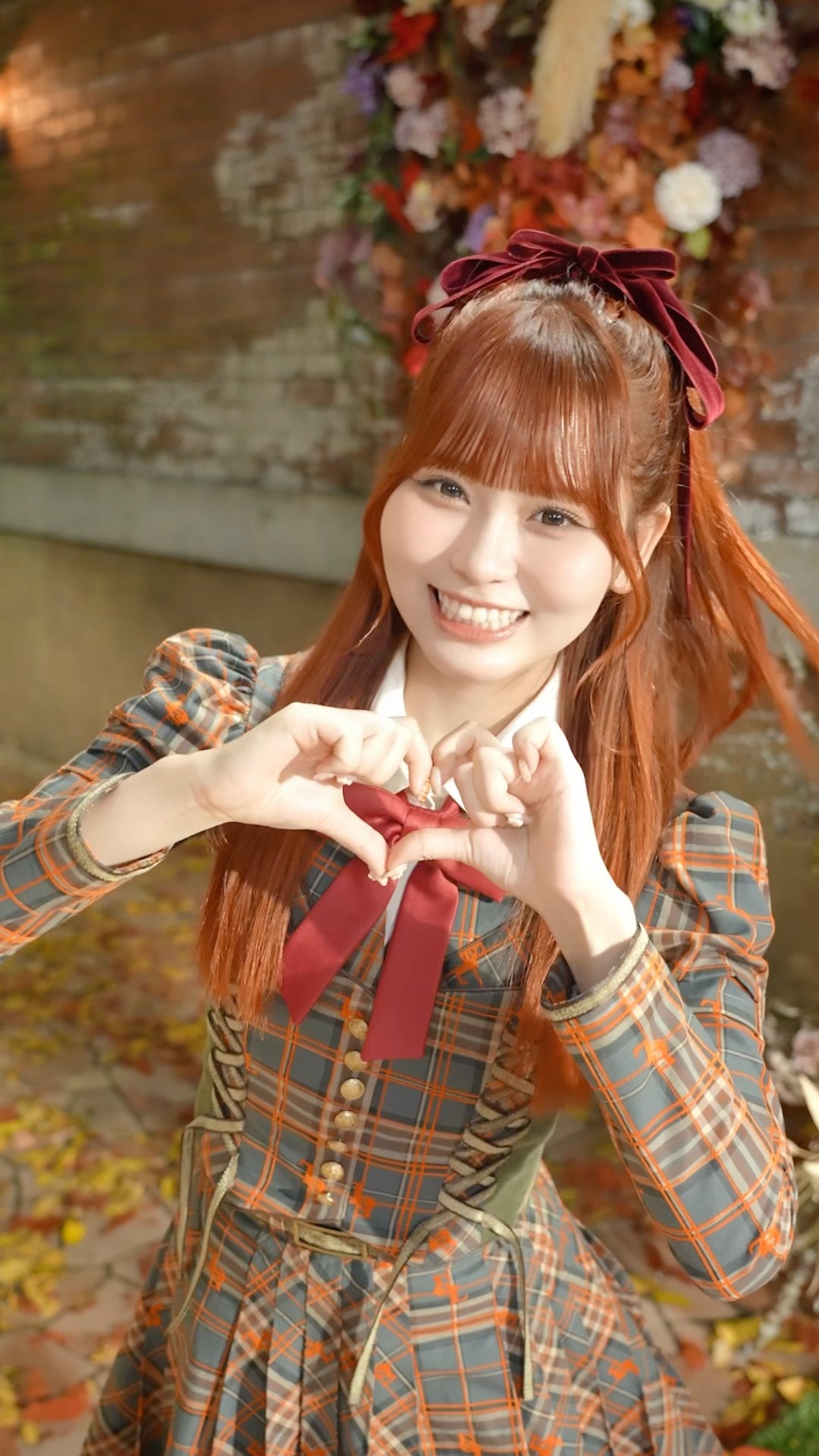 ラブソングに襲われる 」歌唱衣装 DANCE ver.🐺🤎 #イコールラブ