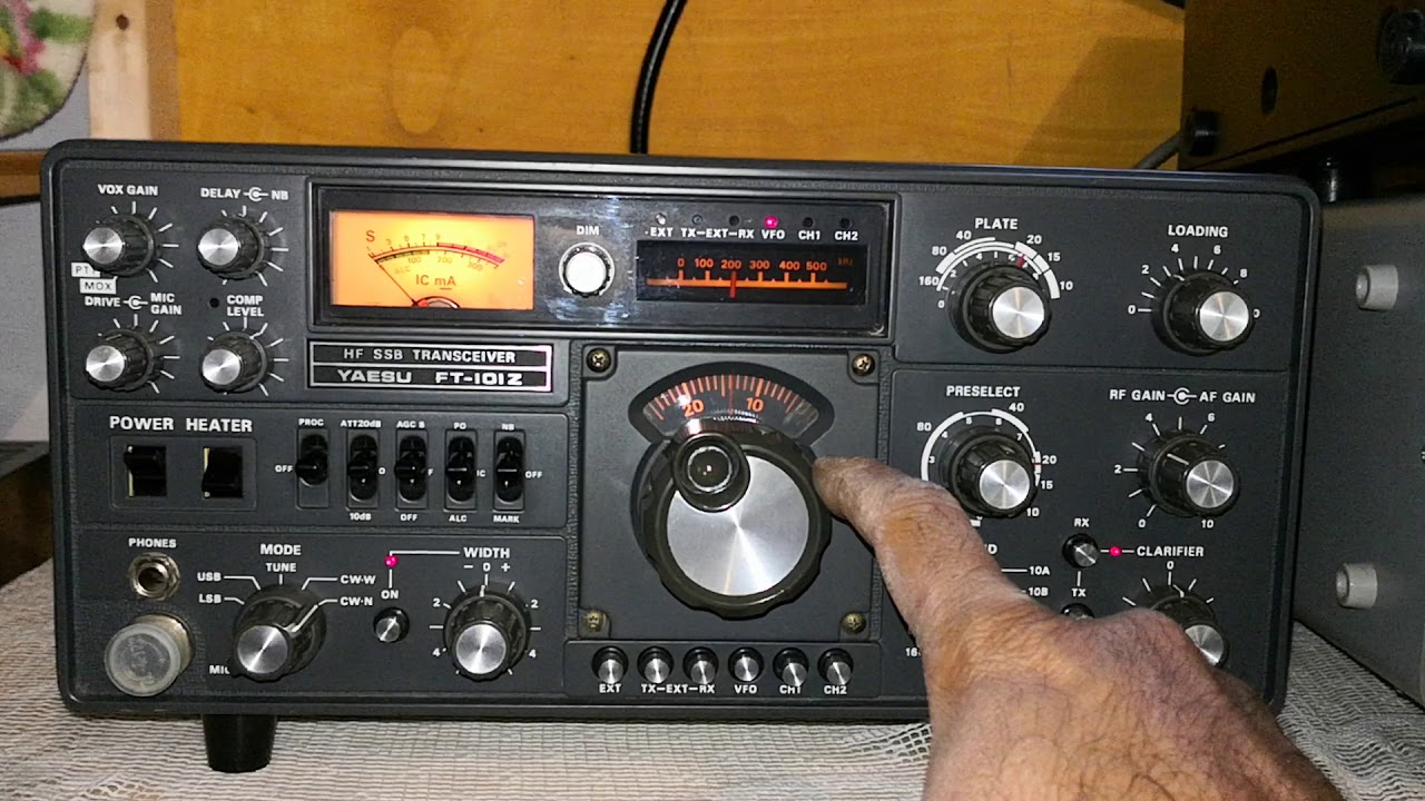 トランシーバー YAESU FT-101ZSD Yaesu FT-101Z Transceiver FT101Z