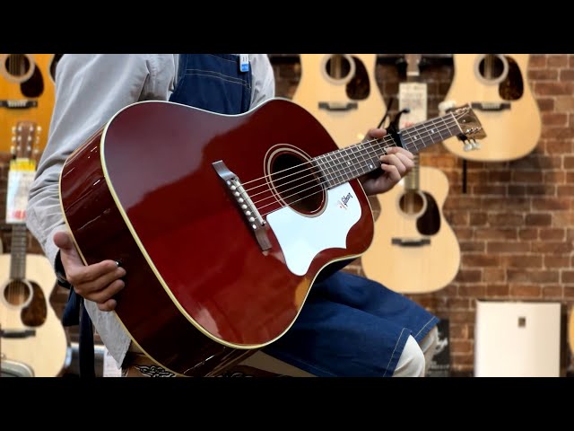 Gibson 60s J-45 Original ADJ Wine Red #21084126 - YouTube