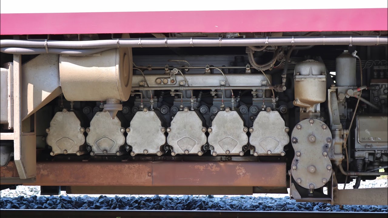 キハ40系原型エンジン】DMF15HSA アイドリング - YouTube