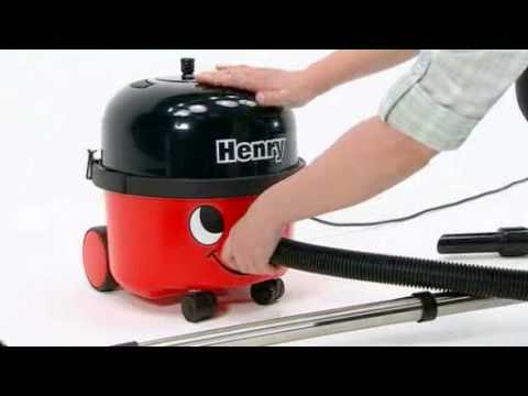Numatic（ヌマティック）Henry(ヘンリー)紙パック掃除機 - YouTube