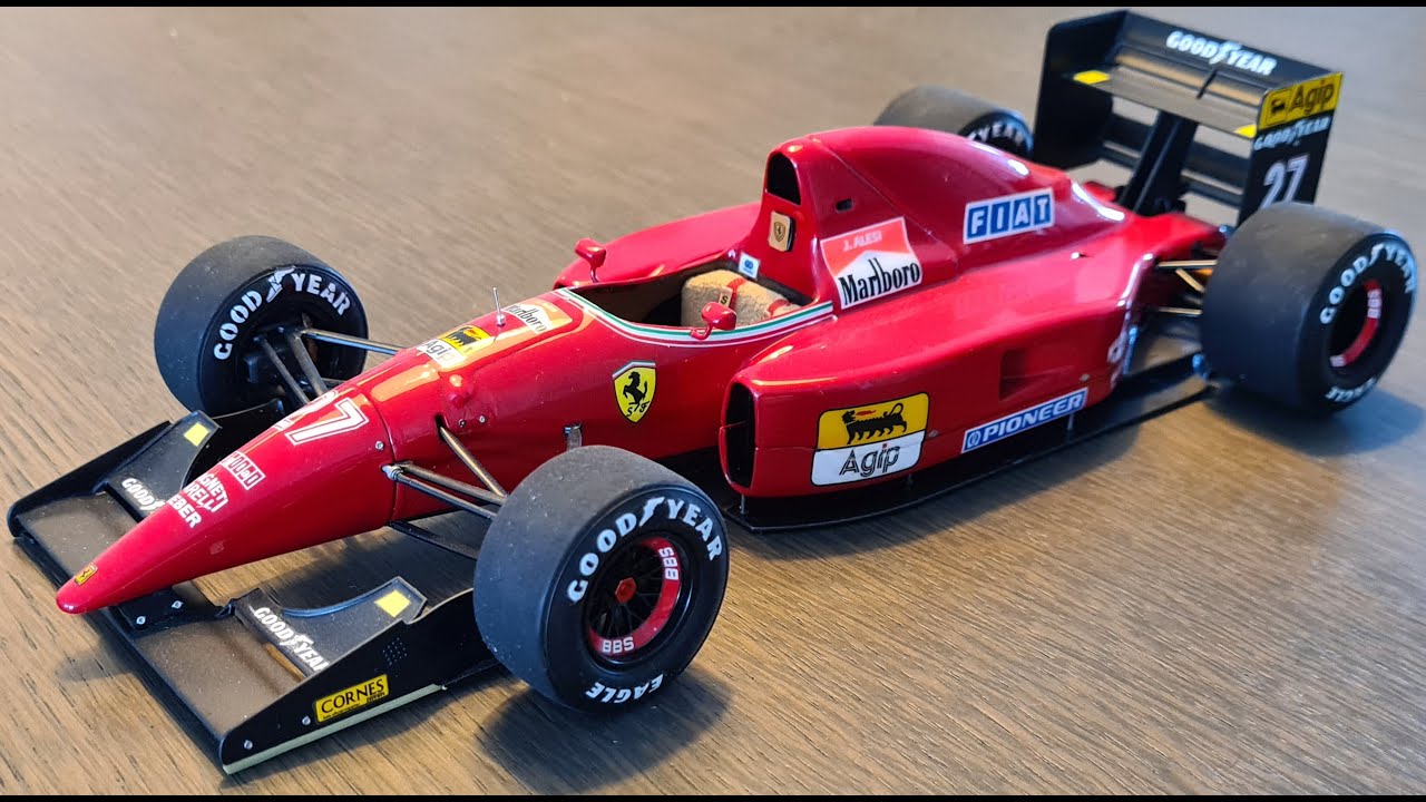 Ferrari F92A from 1992 with driver Jean Alesi by Fujimi scale 1/20