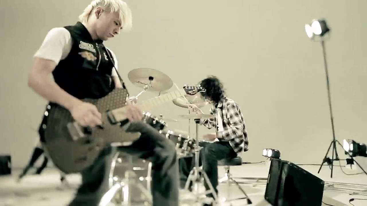 Pay money To my Pain - PICTURES (Music Video) - YouTube