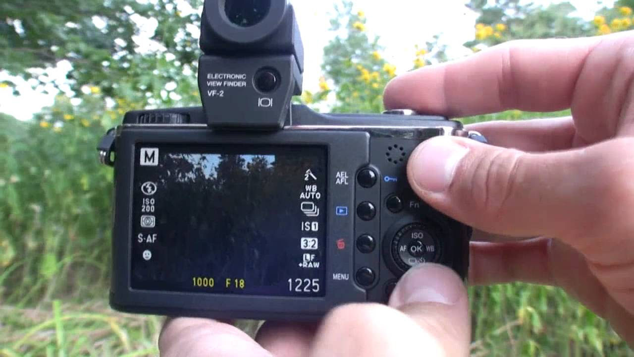 Olympus E-P2 Review - YouTube