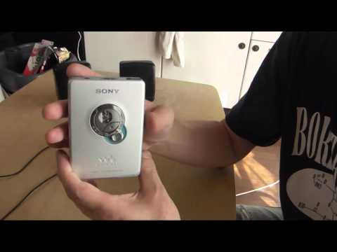 SONY カセットウォークマン WM-EX621の紹介 - YouTube