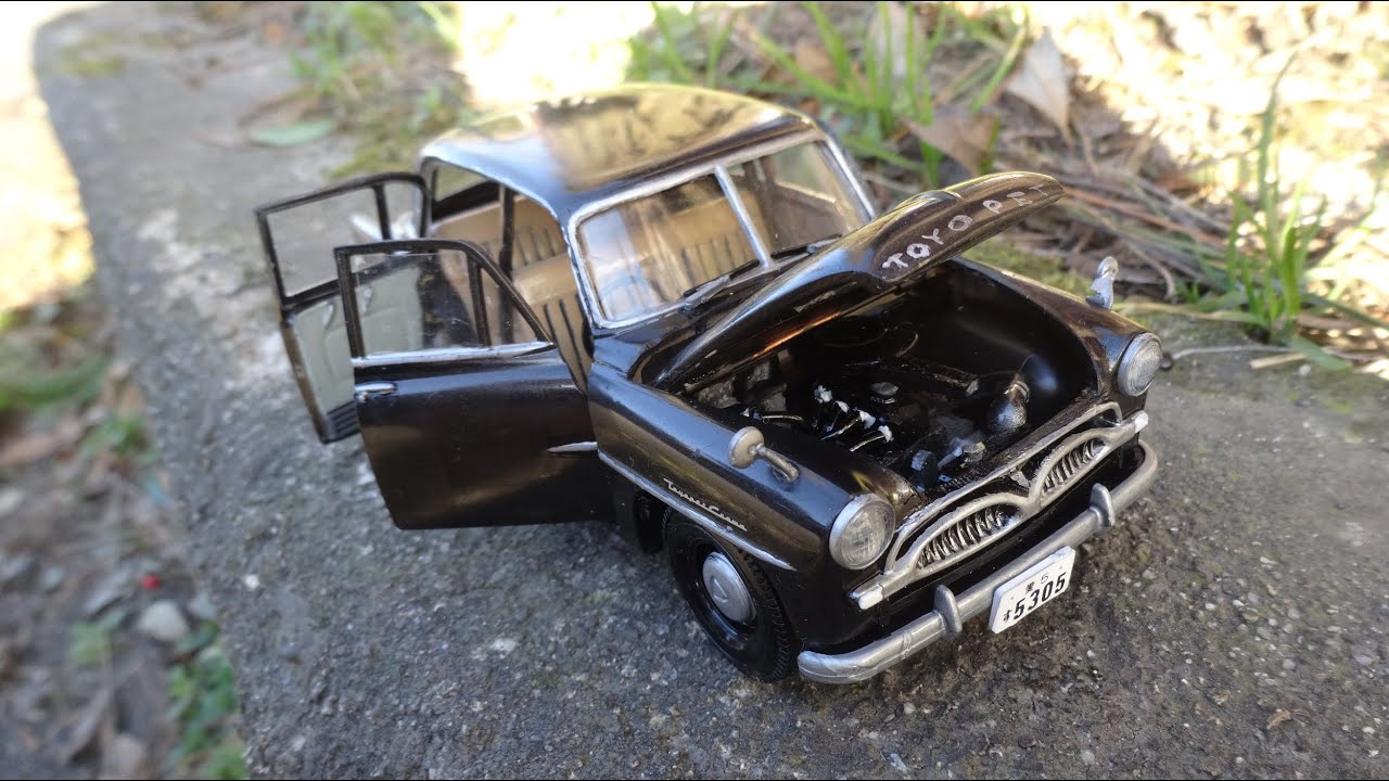 TOYOPET CROWN 1/32 LS 初代トヨペットクラウン ドア開閉 エンジン付き