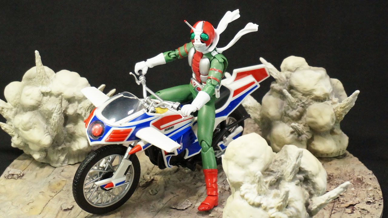 S.H.Figuarts ハリケーン 「仮面ライダーV3」 Amazon.co.jp: TAMASHII