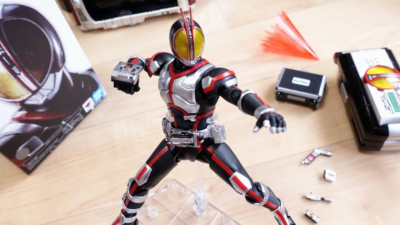 The suit from the movie is the best! Shinkocchou S.H.Figuarts