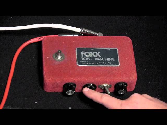 Vintage Foxx Tone Machine Fuzz Demo - YouTube