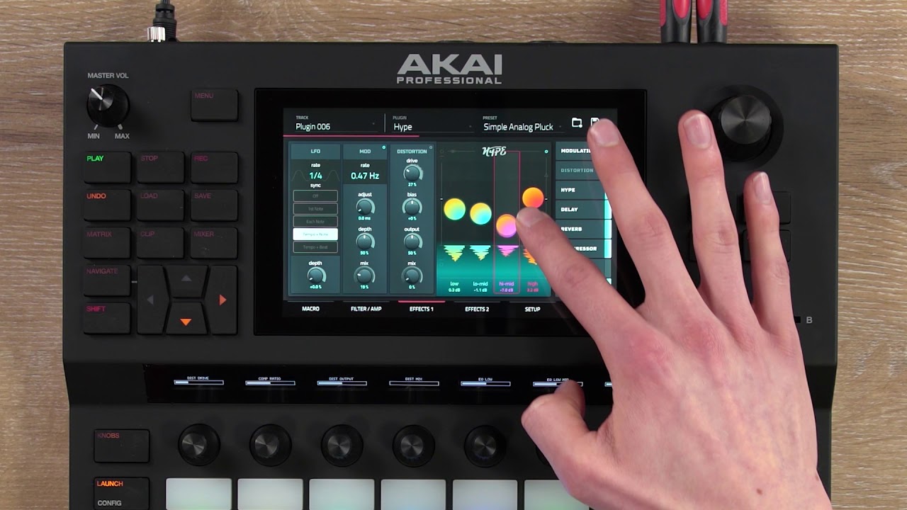 Akai Force | 楽曲制作からパフォーマンスまで一台で可能な