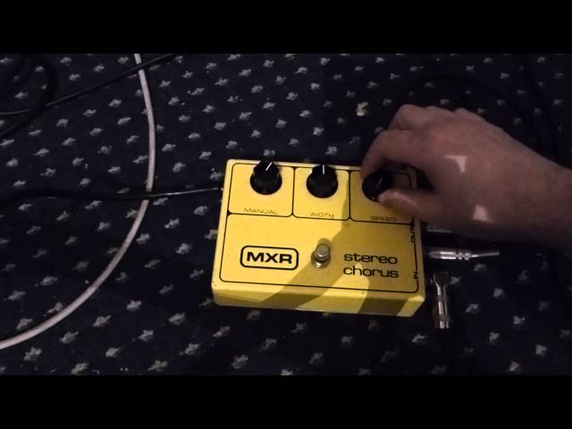 MXR Stereo Chorus (Vintage original) - YouTube