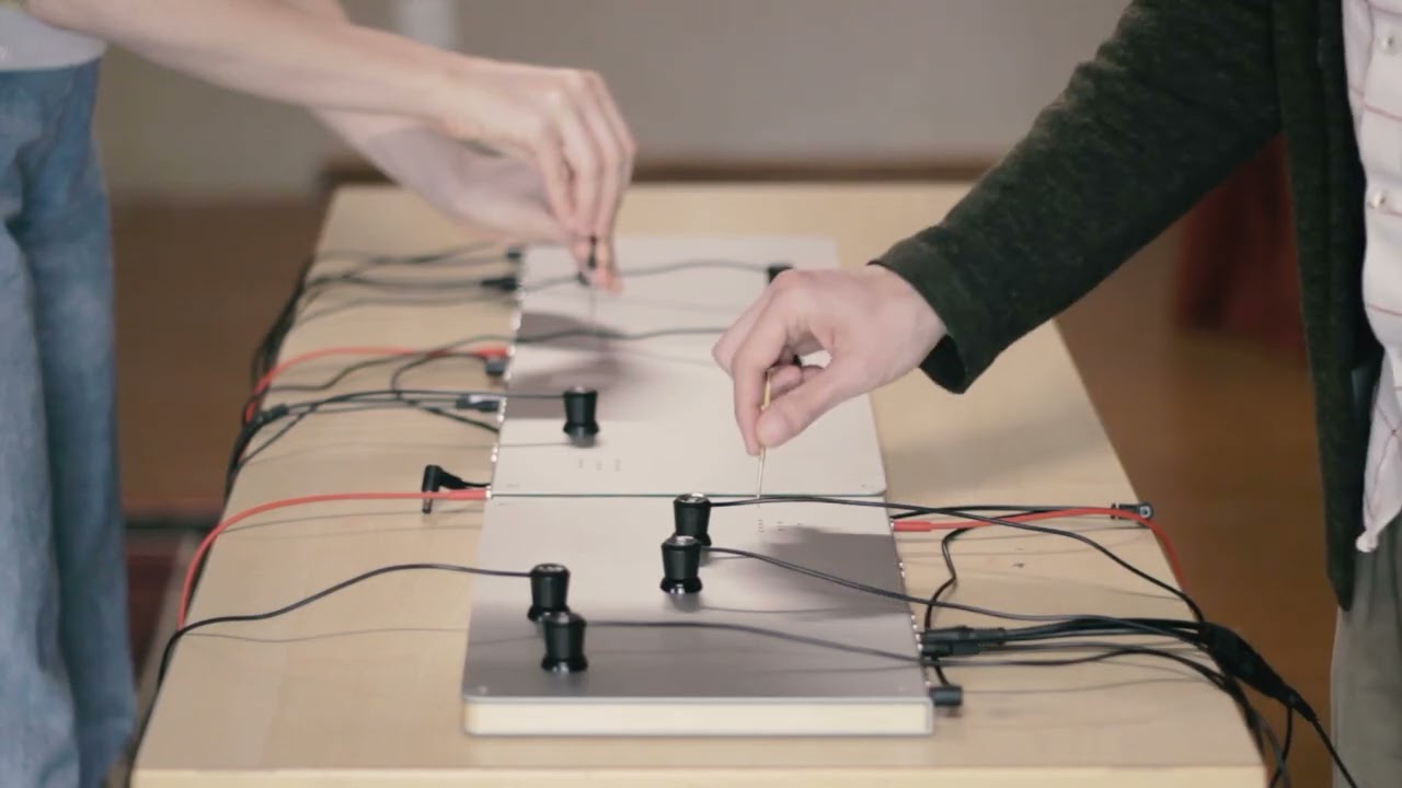 KOMA Elektronik | Chromaplane | ガジェット系シンセ | Five G music