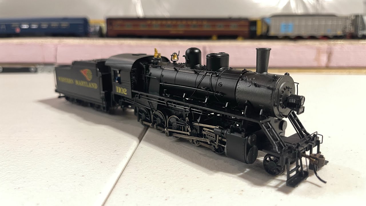 Bachmann Ho Scale 2-10-0 Decapod Western Maryland Review - YouTube