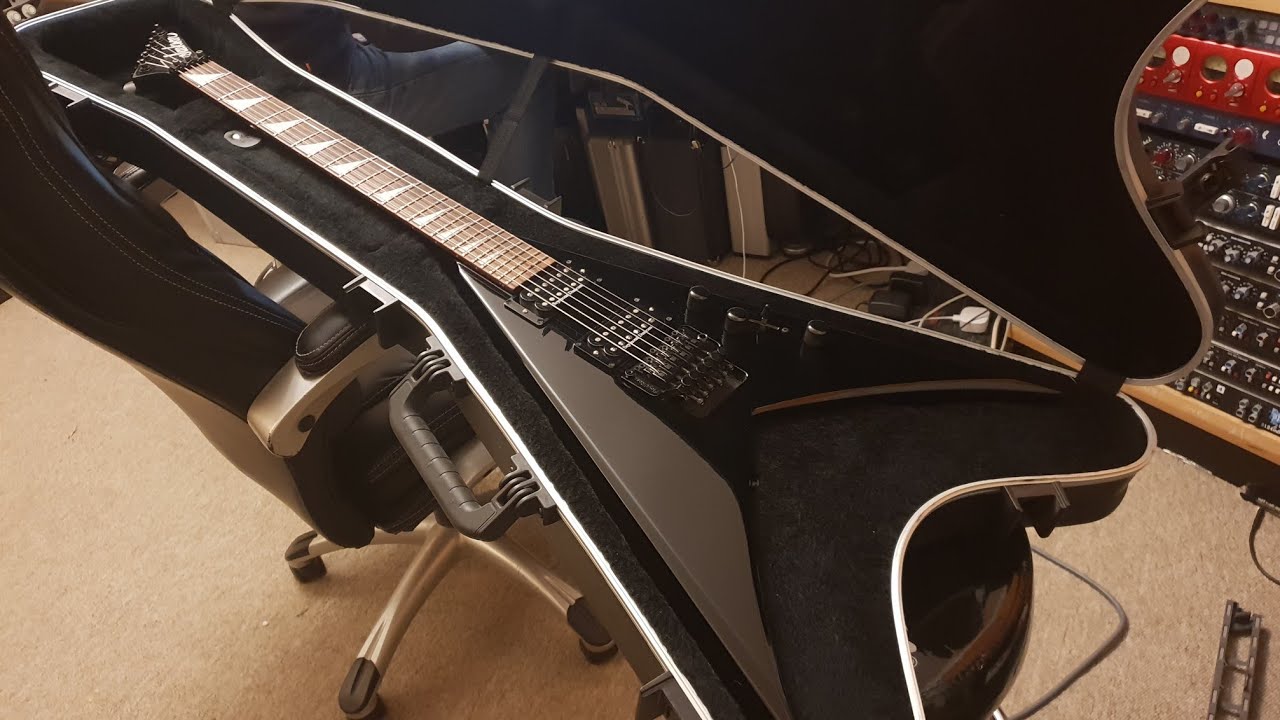 Jackson Japanese KV5 King Flying V Floyd Rose Seymour Duncan Black