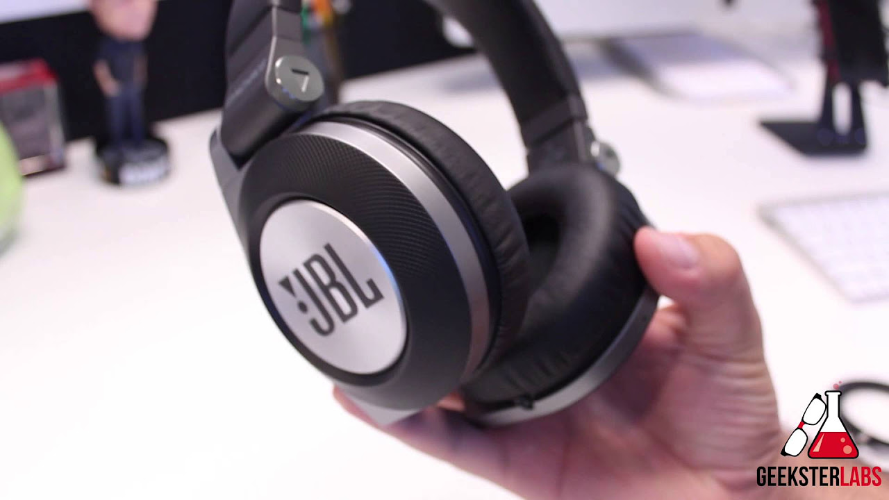 JBL Synchros E50BT Bluetooth Wireless Over-Ear Headphones - YouTube