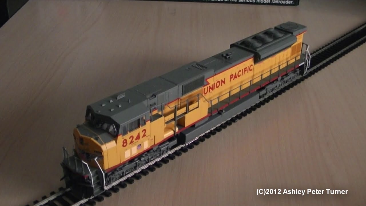 Kato 37-6362 EMD SD90/43MAC Diesel Locomotive Union Pacific Review