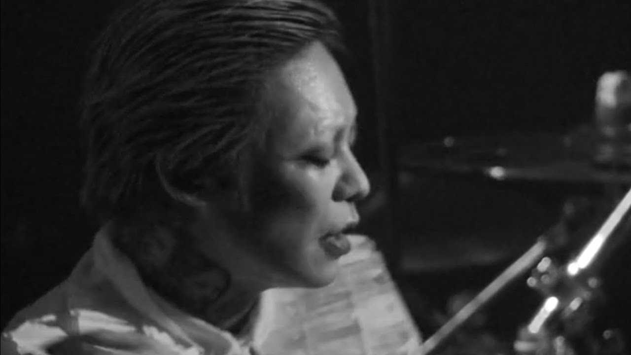 DIR EN GREY - 落ちた事のある空 [eng sub] LIVE HD - YouTube