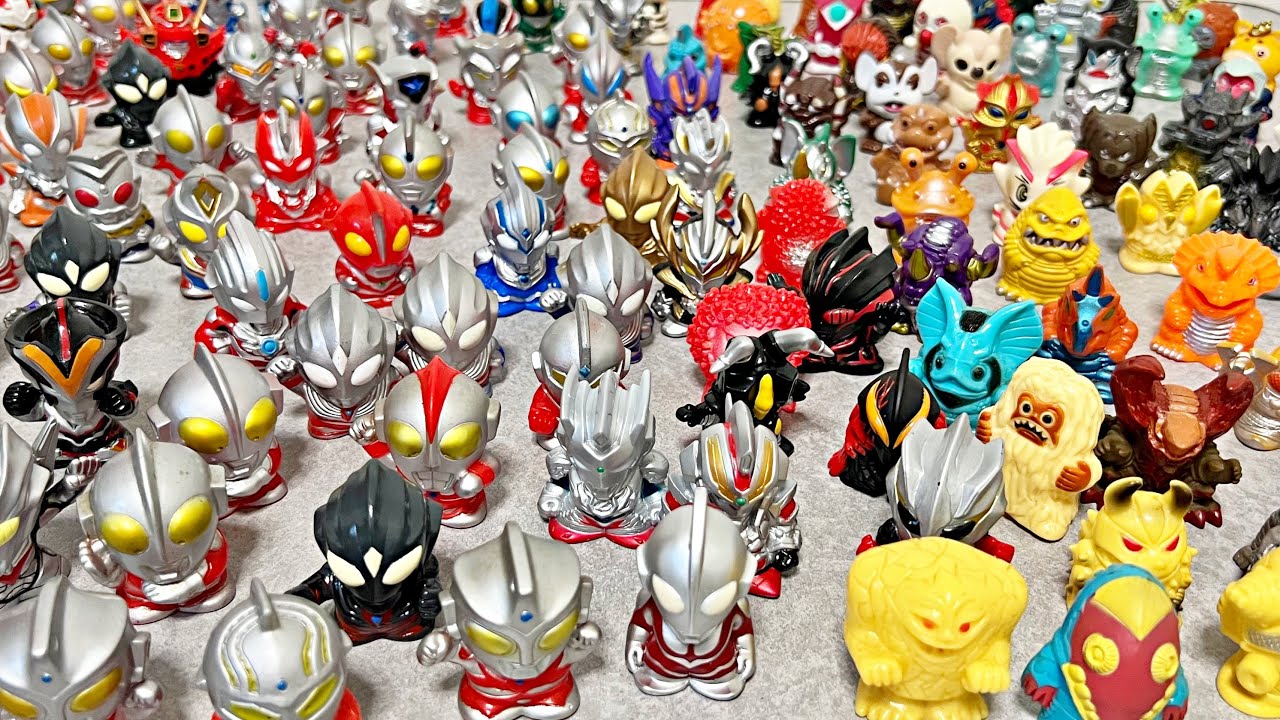 ウルトラマン怪獣とウルトラ警備隊指輪人形80体まとめ売り 全77体