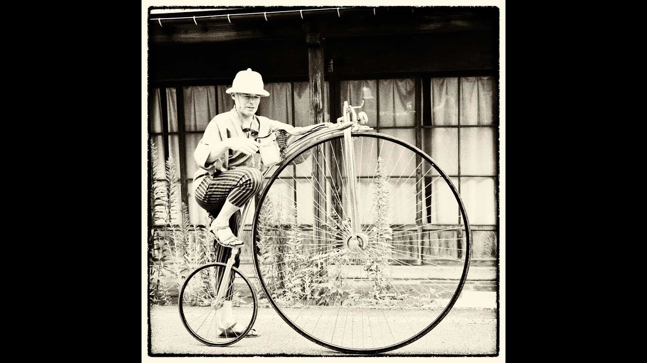 Riding an Ordinary Bicycle だるま自転車の乗り方 - YouTube