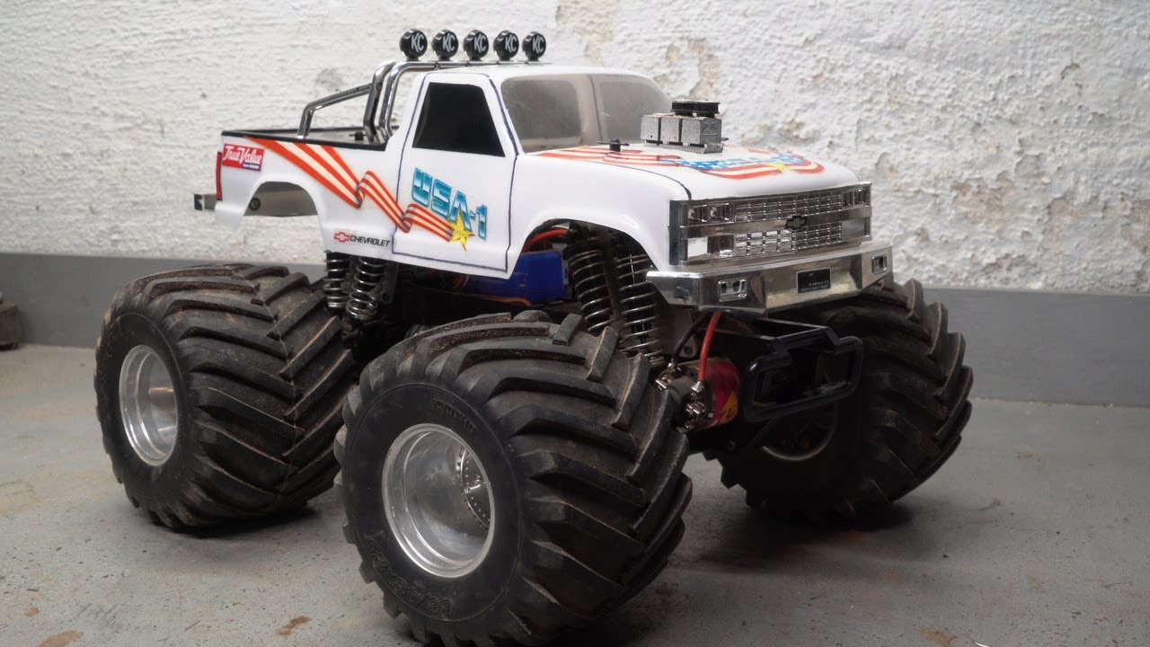 Vintage Kyosho USA-1 first run - YouTube