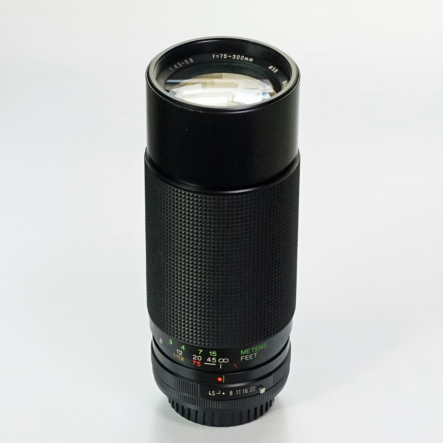 ☆動作品☆キャノン New FD 100mm F2 NFD マニュアル単焦点レンズ