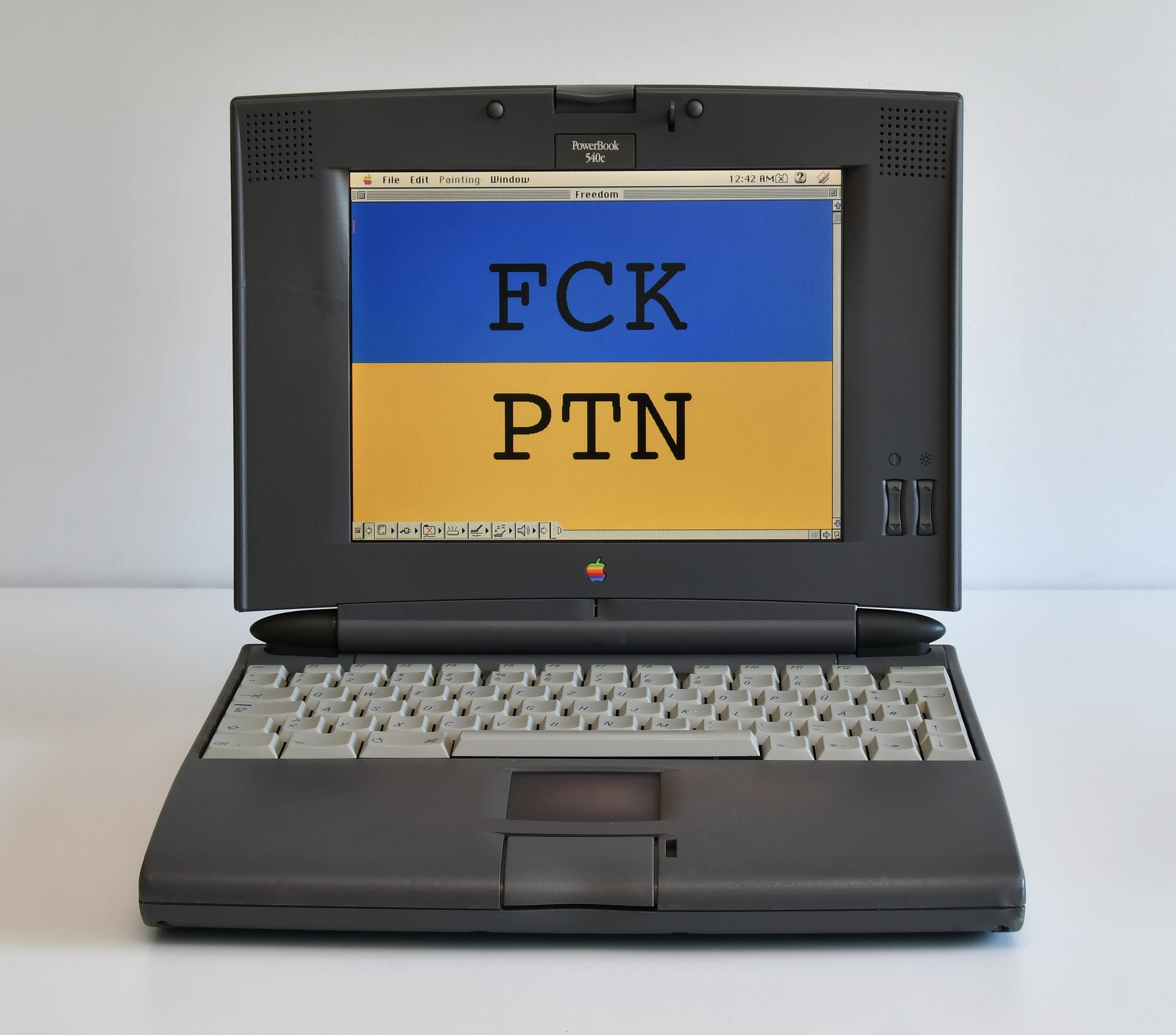 Apple Macintosh Powerbook 540c - Old Crap Vintage Computing