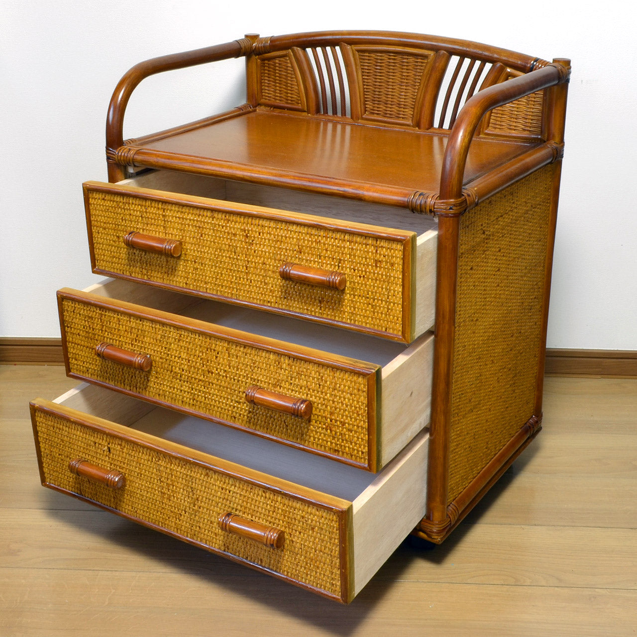 ヴィンテージ ホワイトラタン 3段チェスト☆ ヴィンテージ ホワイト