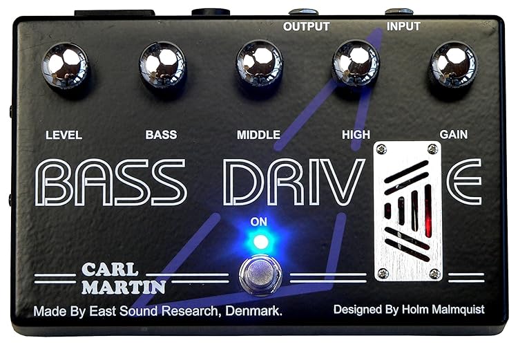 CARL MARTIN BASS DRIVE - 真空管「12AX7」を内蔵したベース用オーバー