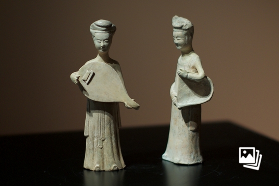 隋代白釉仕女俑：礼乐之象｜品瓷