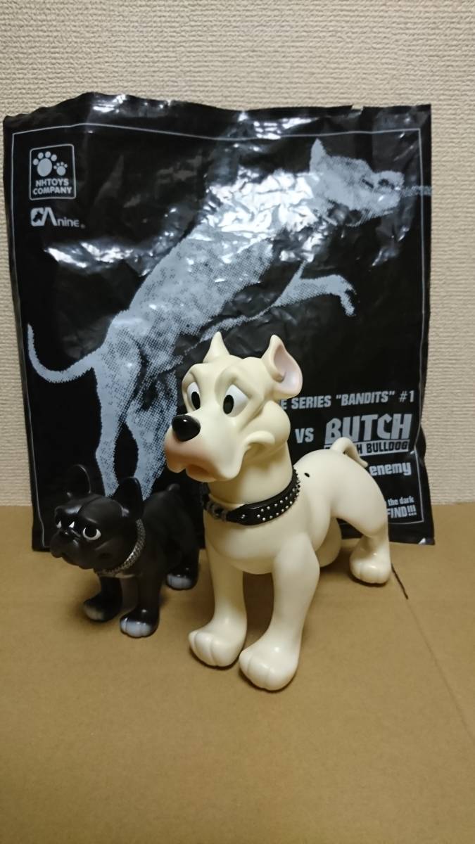 MEDICOM TOY ×NEIGHBORHOOD 犬のフィギュア 溜光素材 MEDICOM TOY