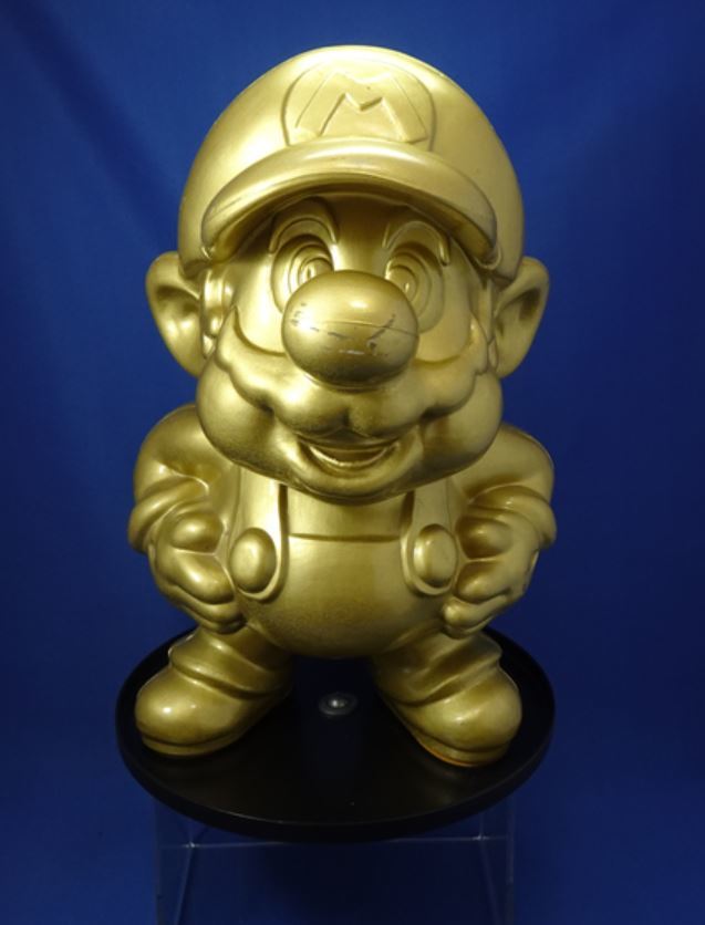 ゆう101】任天堂 スーパーマリオ ゴールド 黄金のマリオ像 非売品 ゆう