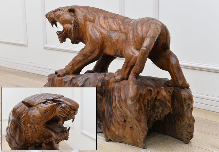 ♢木彫 虎 透し彫り 一点物 飴色 トラ 寅 干支 縁起物 置物古美術品