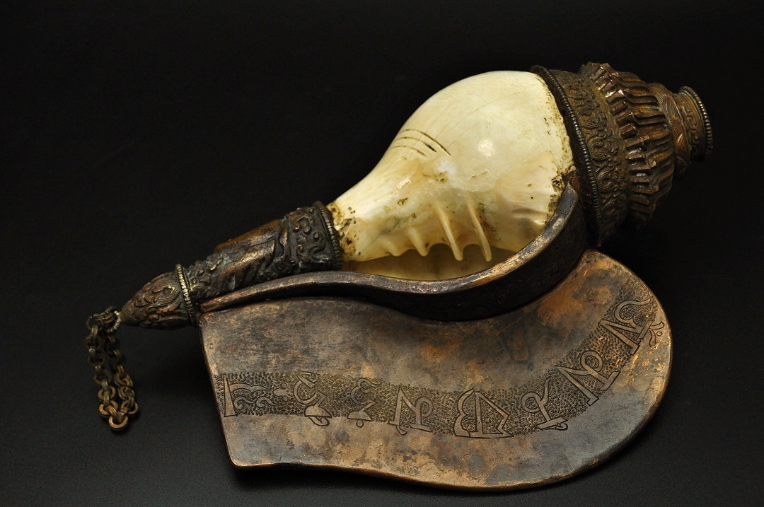 チベット密教法具 法螺貝 シャンカ 羯磨 カツマ M4 ◇チベット密教法具