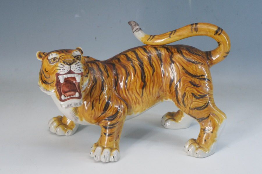 虎ヒョウ置き物古美術