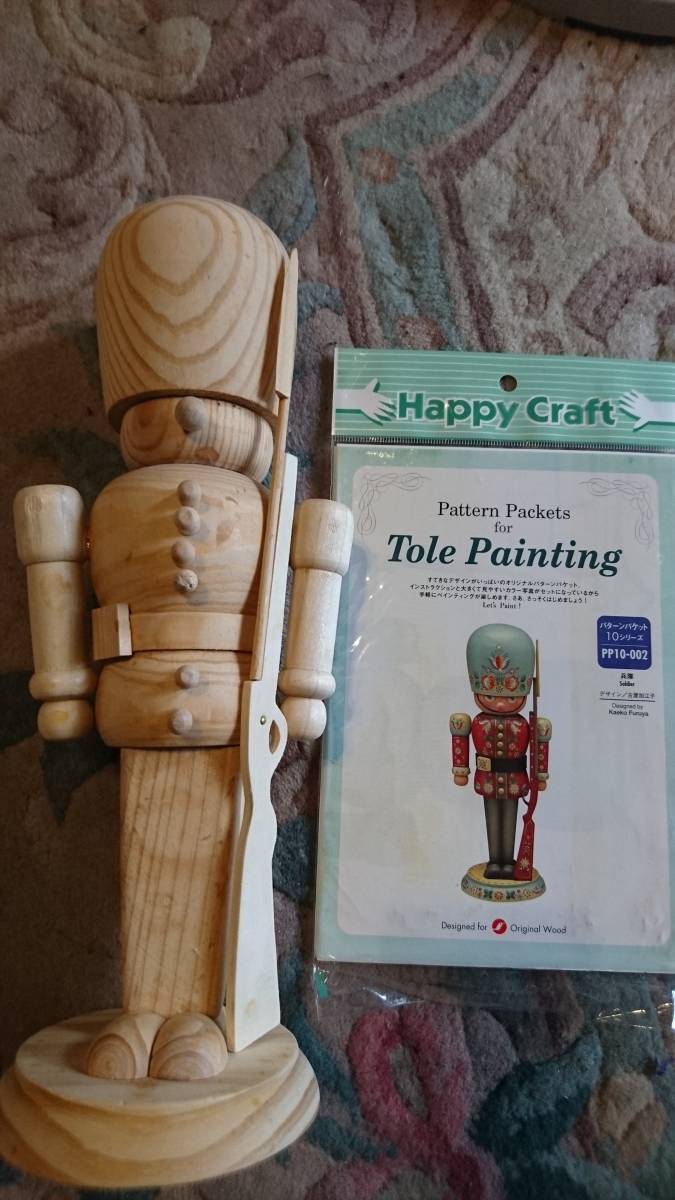 ベスト トールペイント 白木のナッツクラッカー、パターン付き ナッツ