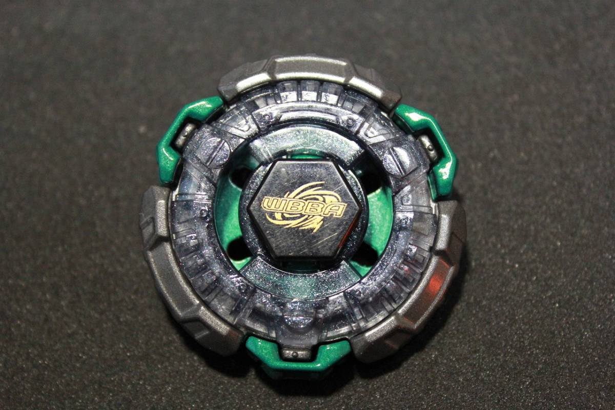 メタルファイトベイブレード 優勝景品 アースアクイラ ガンメタVer