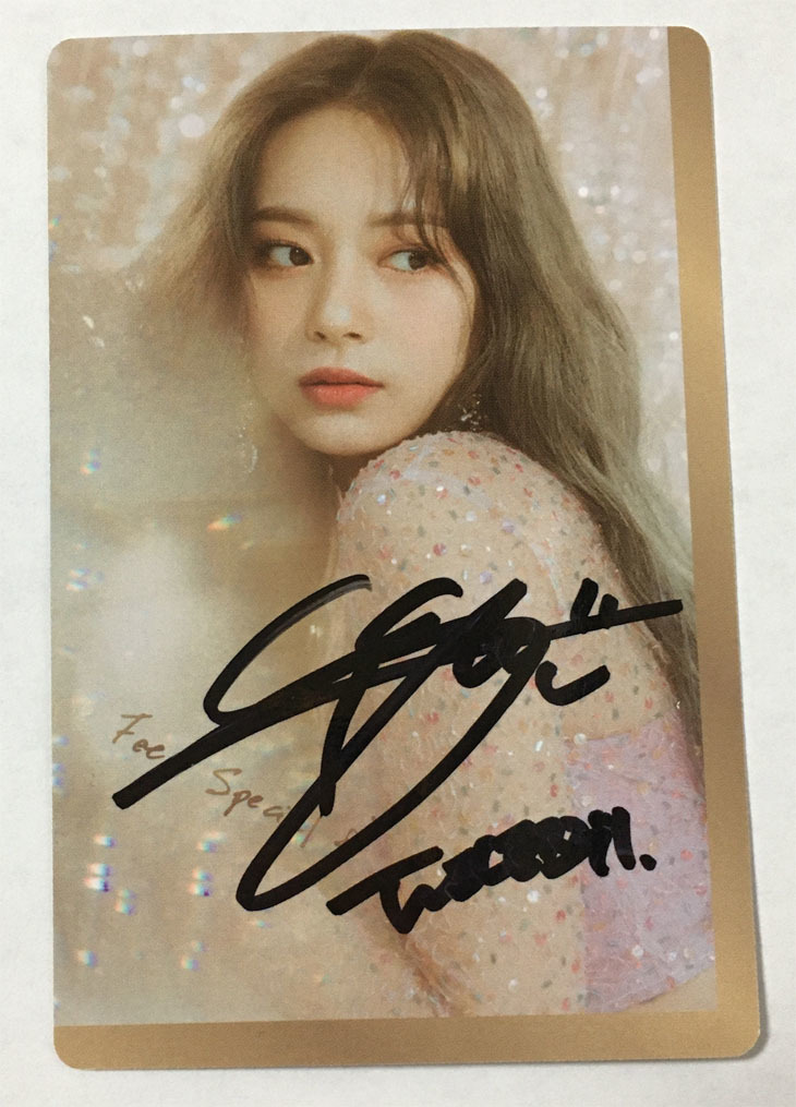 Amazon.co.jp: TWICE ツウィ 直筆サイン入り 公式写真 81 発行証明書付